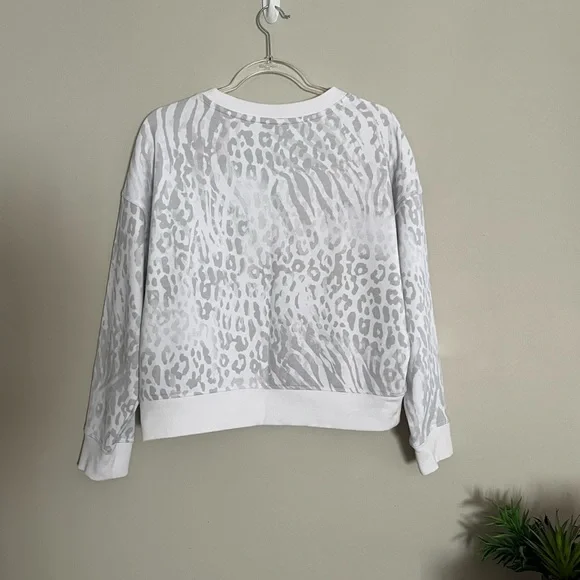 CALVIN KLEIN performance | Med | LIKE NEW! - Picture 10 of 11